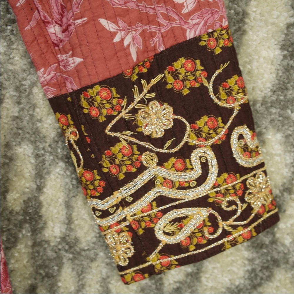 The J. Peterman Company Quilted Coat Jacket Womens Small Floral Embroidered EUC - Picture 9 of 16